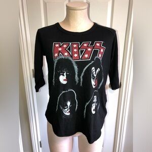 3/$40 KISS graphic t-shirt